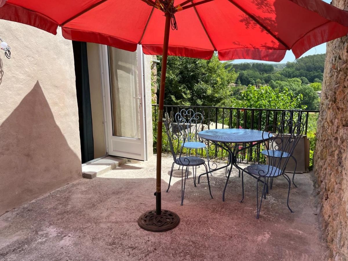 La Parenthese Du Var - Gite Avec Grande Terrasse Vue Sur Piscine Saint-Antonin-du-Var Exterior foto